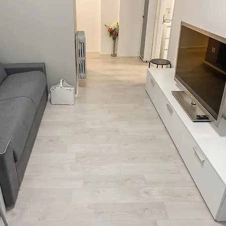 Capital Moscova - White Milan