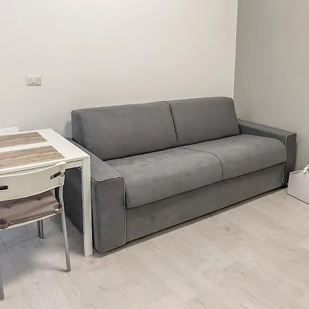 Capital Moscova - White * Milano
